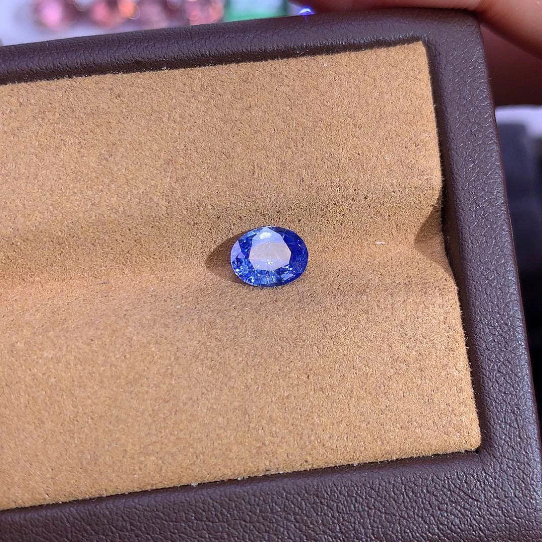 彩色蓝宝石裸石未镶嵌无烧1.055ct