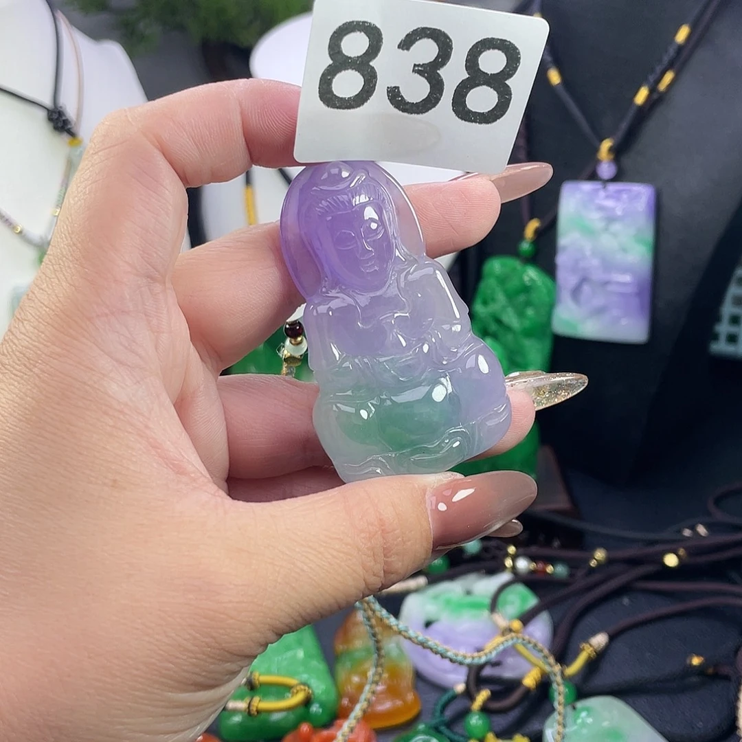 翡翠未镶嵌吊坠(赠链)