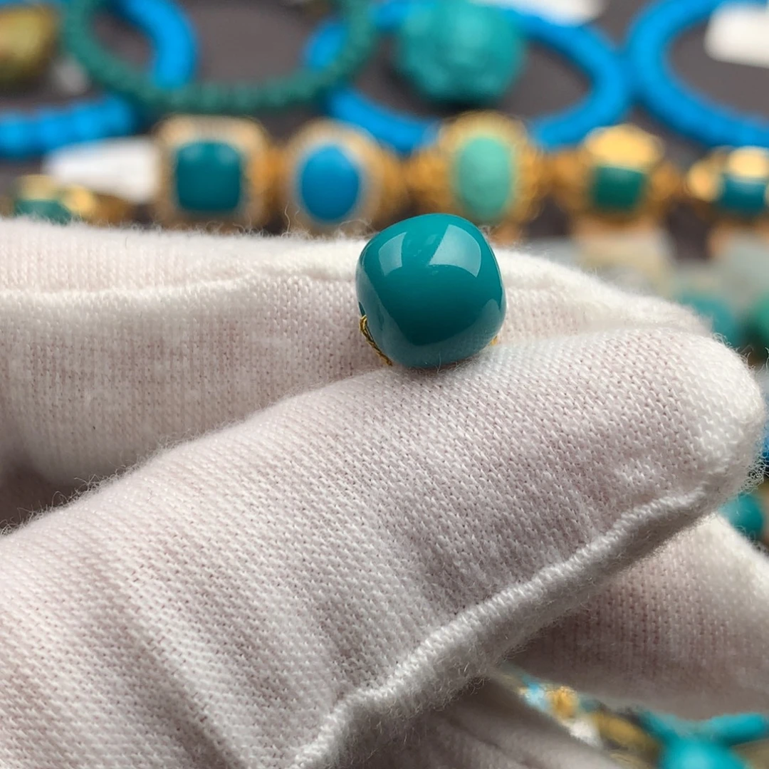 绿松石未镶嵌绿松石8*8mm