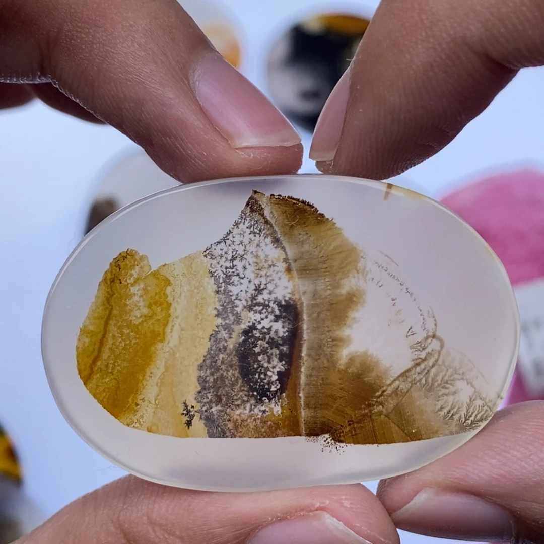 玛瑙/玉髓未镶嵌珠宝半成品