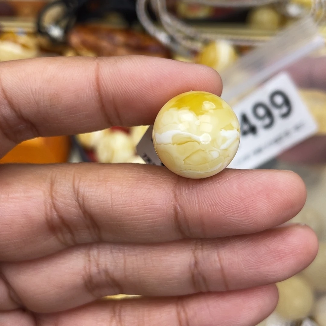 蜜蜡未镶嵌珠宝奇石17.8