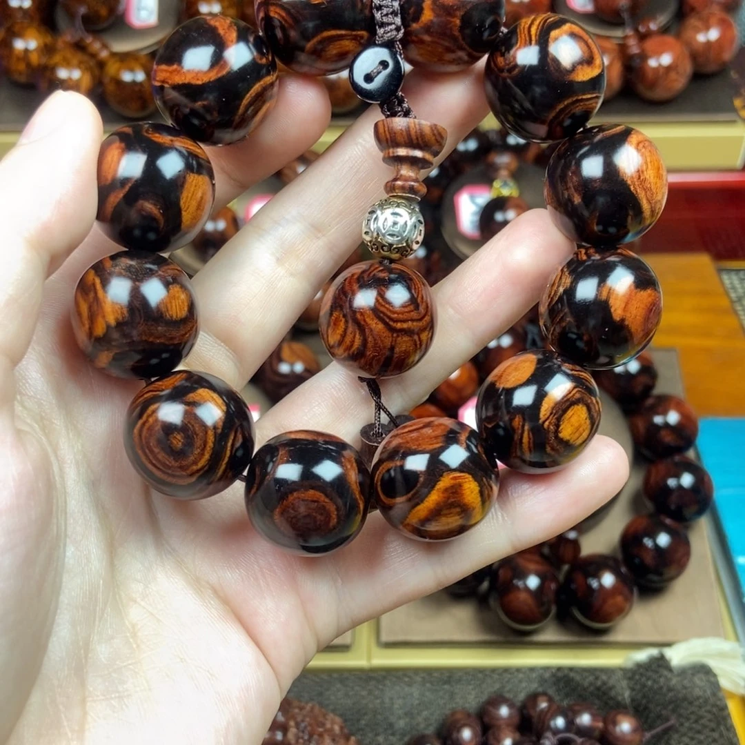 罗***春黄花梨/降香黄檀黄花梨