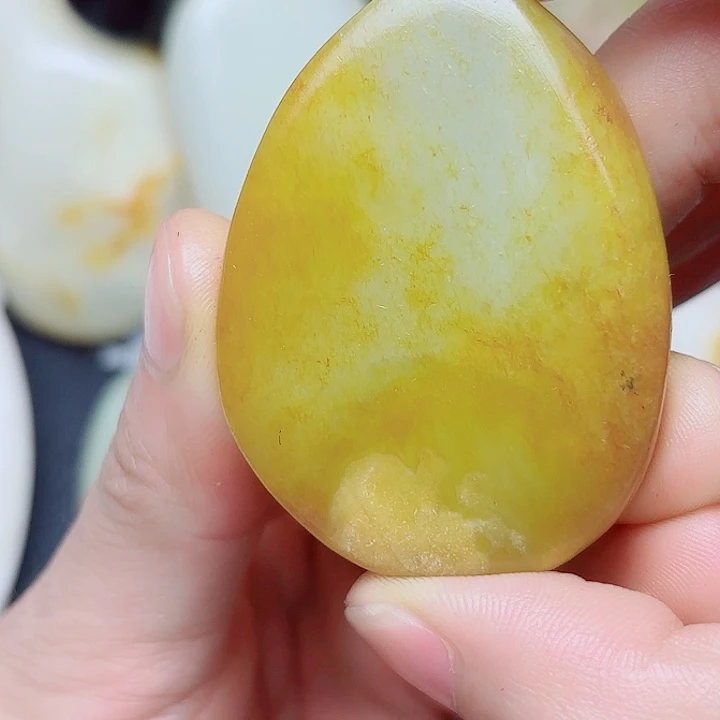 未镶嵌和田玉挂件