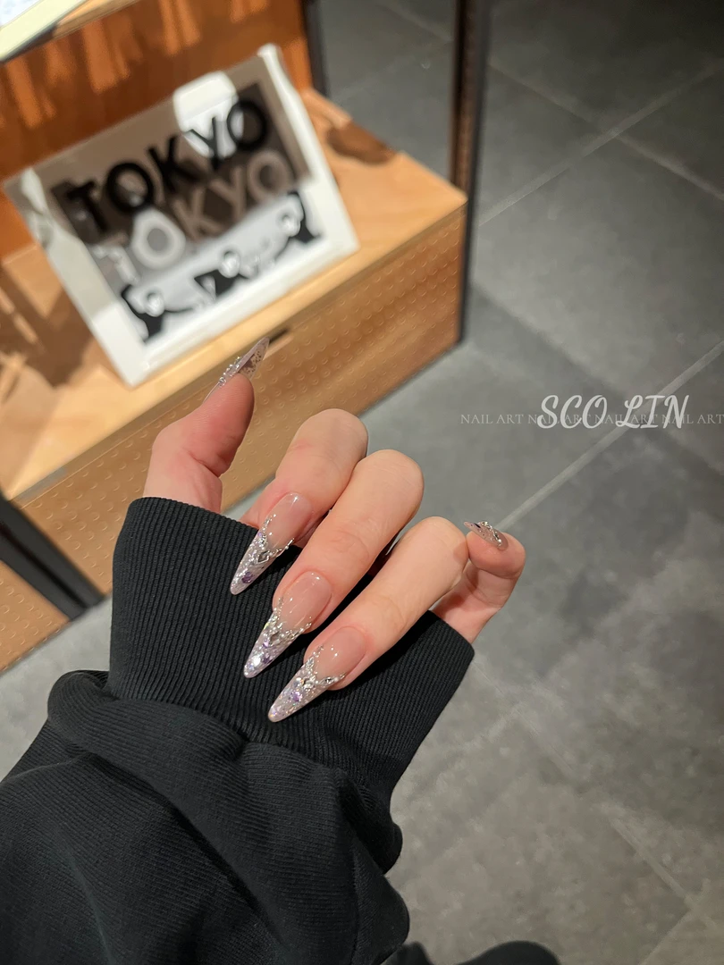 ScoLin【斯哈辣妹】紫亮片法式施华洛手工定制美甲超长杏仁穿戴甲