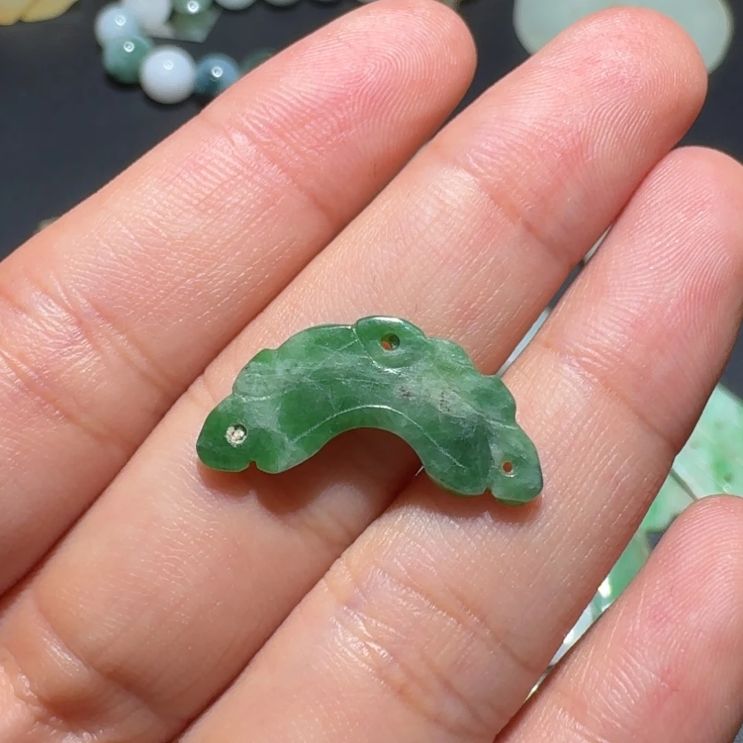 古***舍翡翠未镶嵌颈饰111