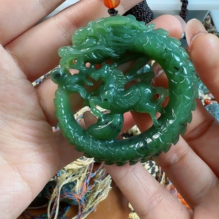 和田玉挂件未镶嵌