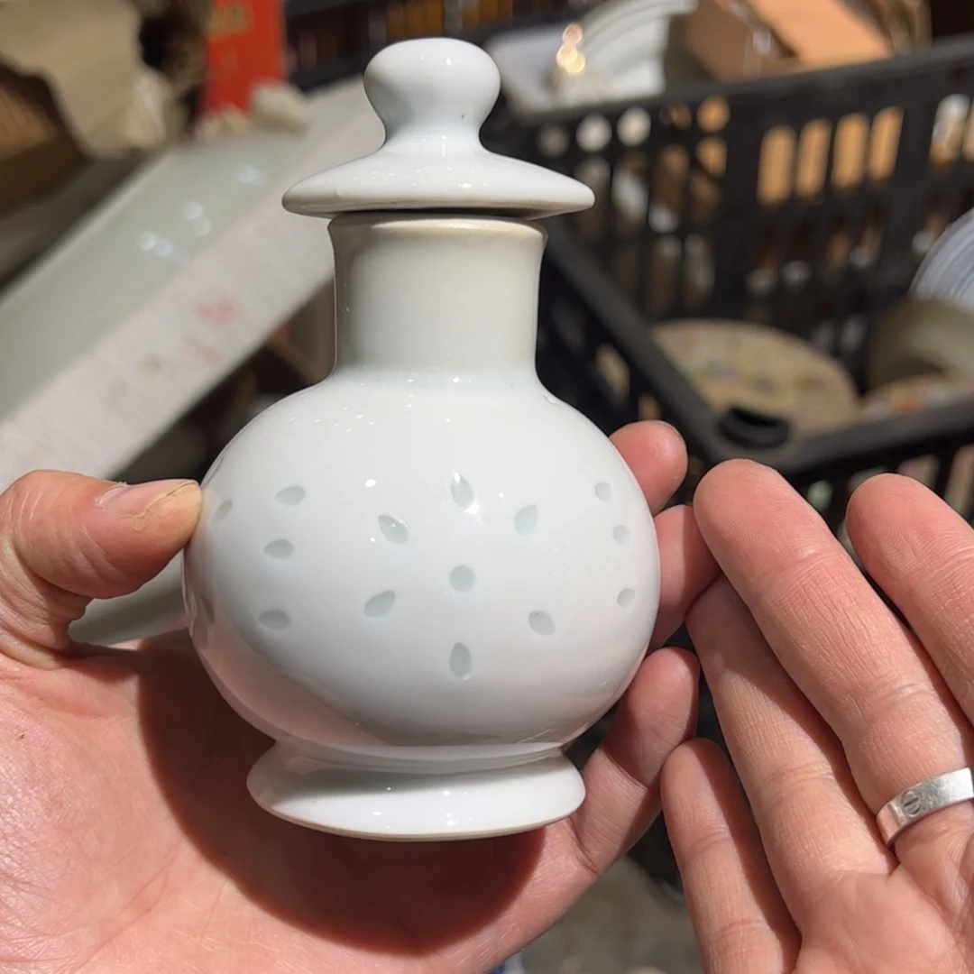 其他陶白玲珑酱醋瓶