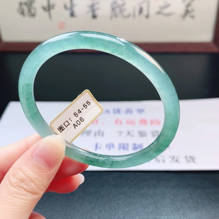 翡翠未镶嵌手镯翡翠手镯19