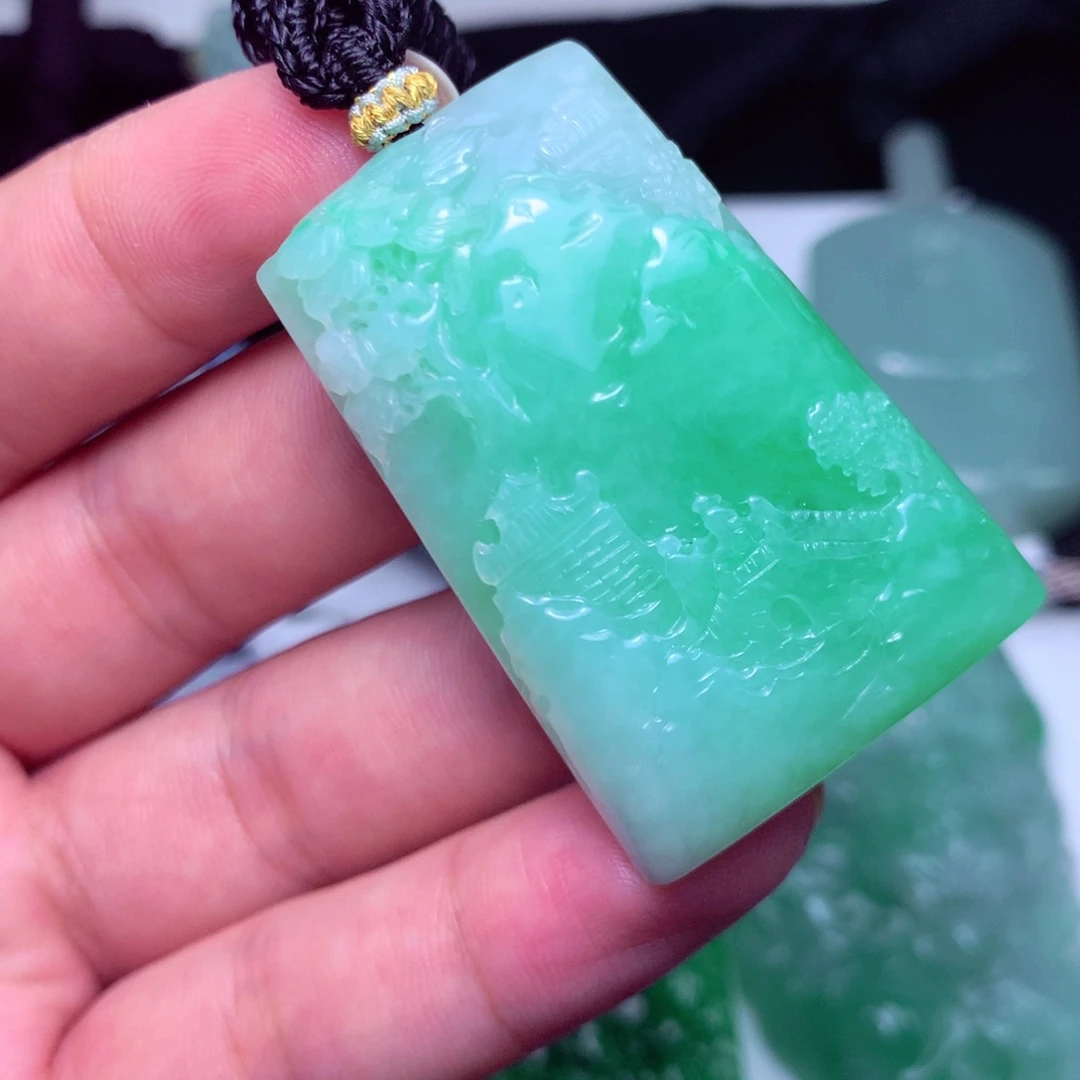翡翠未镶嵌颈饰天然A货翡翠