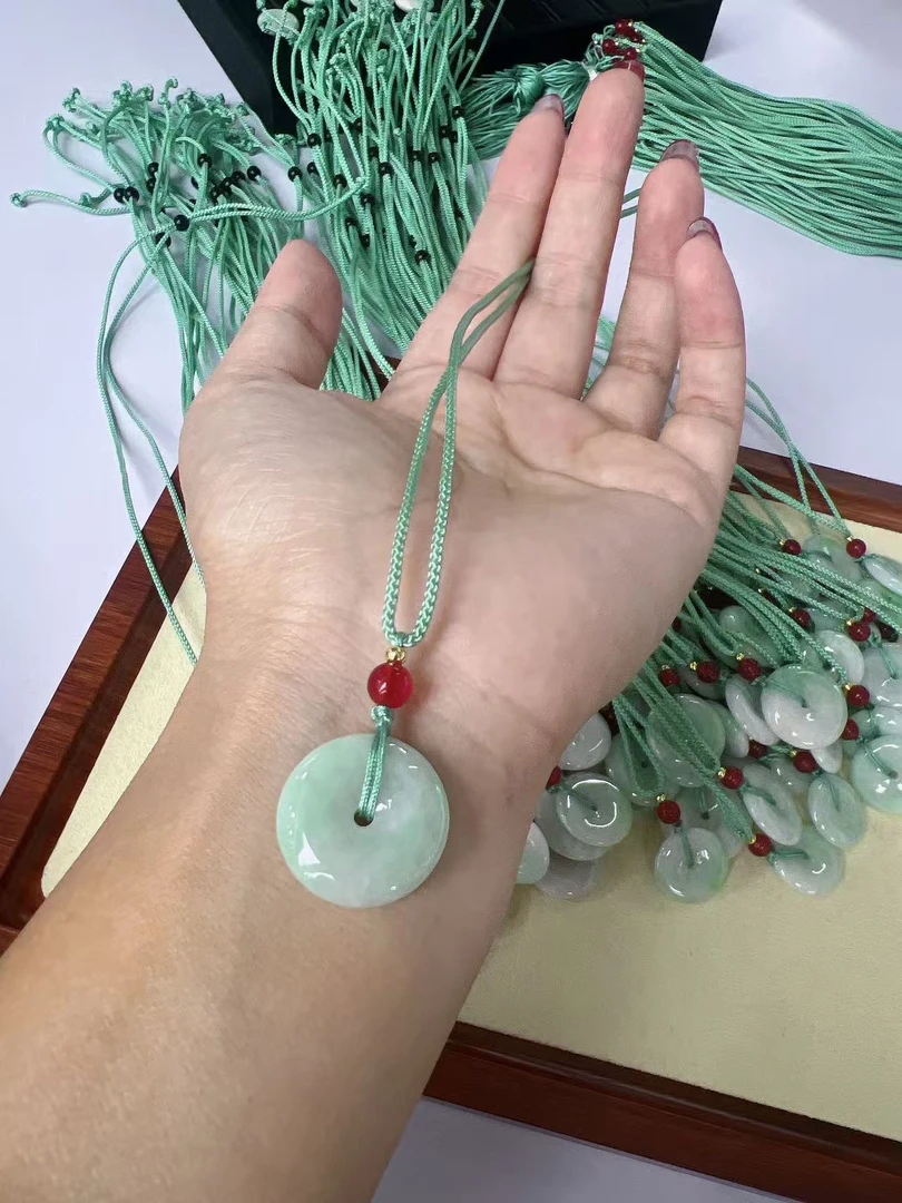 「霞姐珠宝」翡翠A货平安扣吊坠18-20左右尺寸（多样性发货）