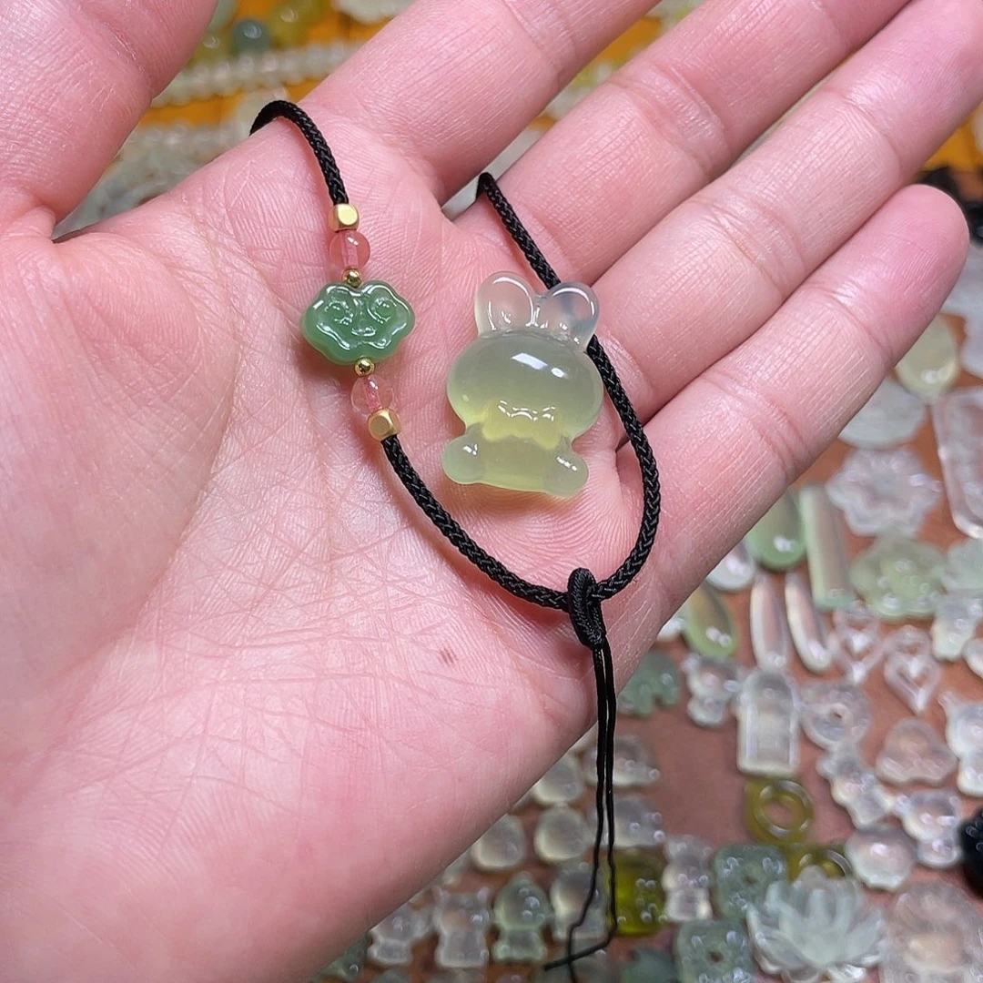 蛇纹石玉吊坠未镶嵌小****啊