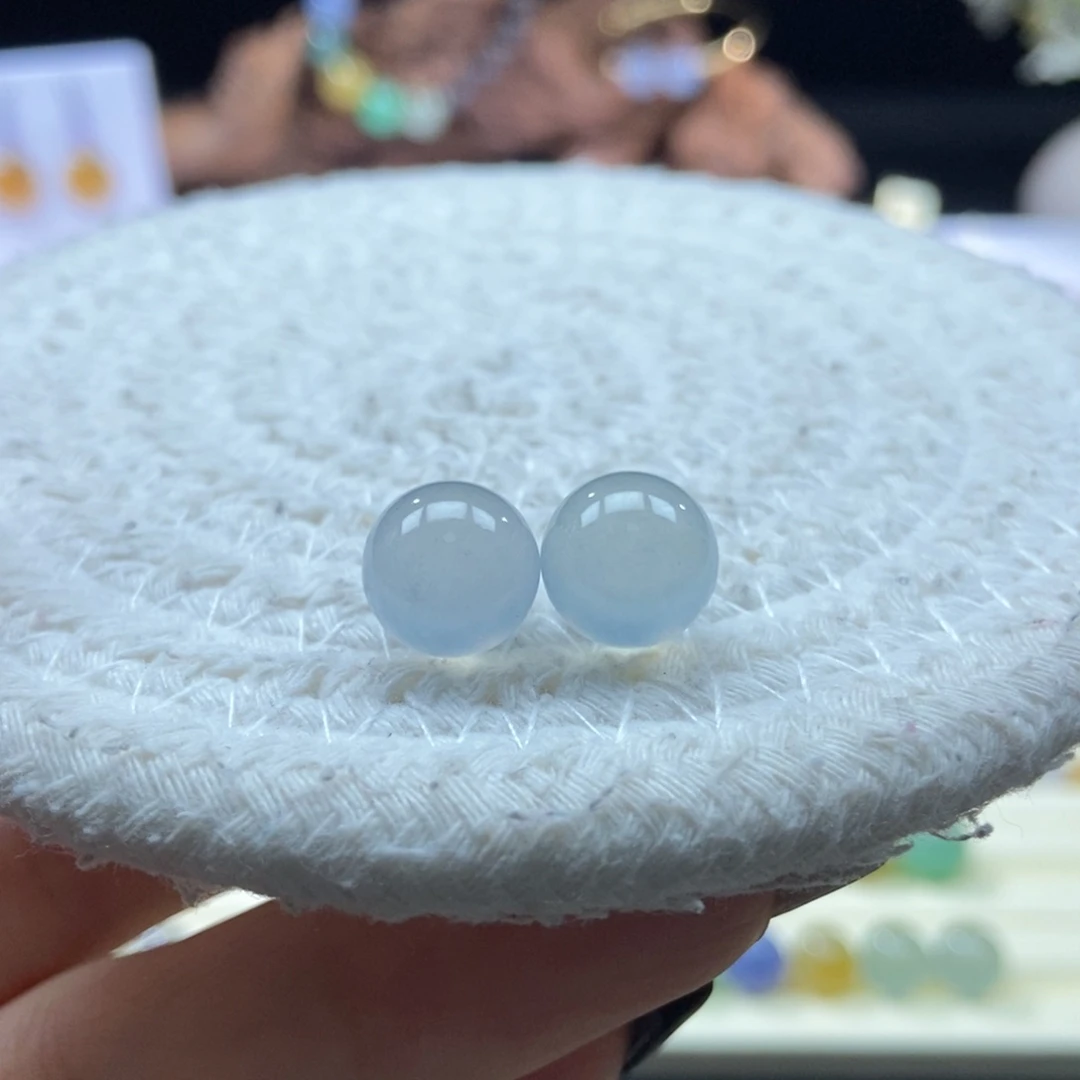 翡翠散珠翡翠冰淡蓝圆珠10.3mm多样性发其一