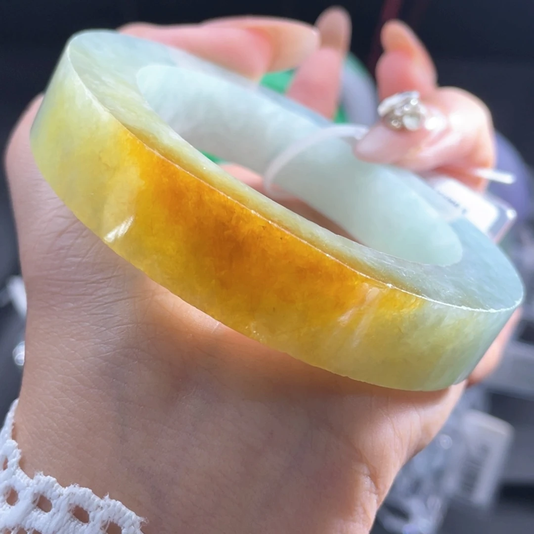 未镶嵌翡翠手镯定制翡翠