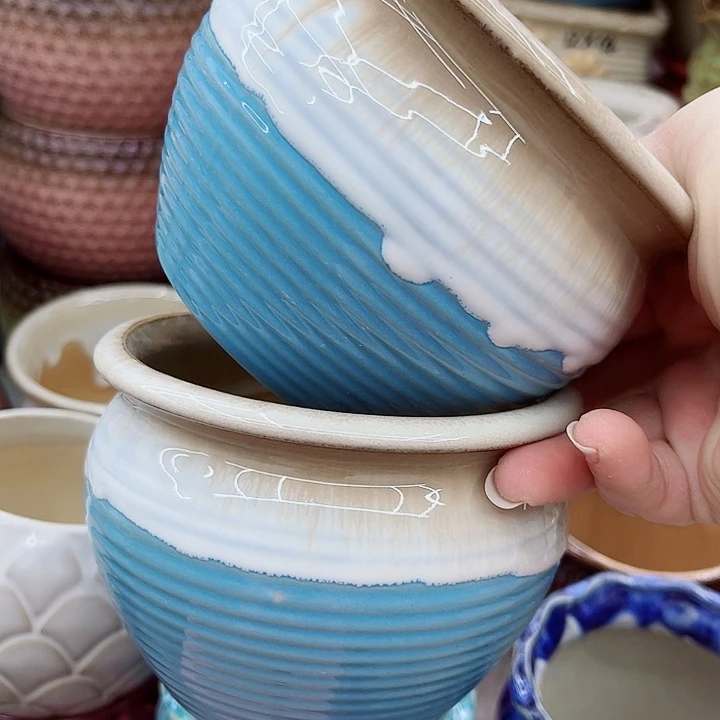 多肉绿植陶瓷花盆9.9包邮，有孔