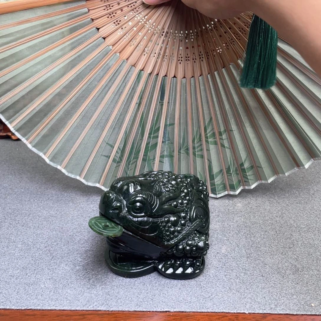 未镶嵌和田玉摆件