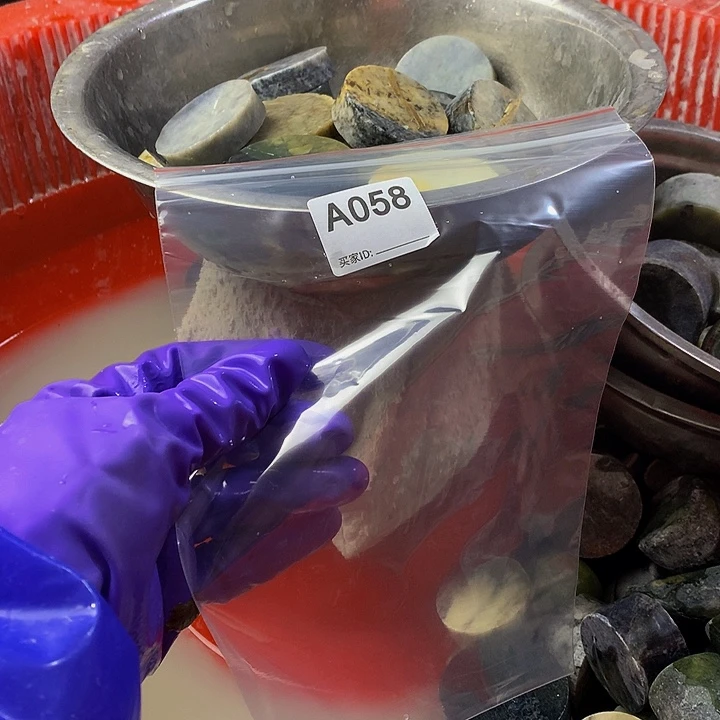 蛇纹石玉原未镶嵌