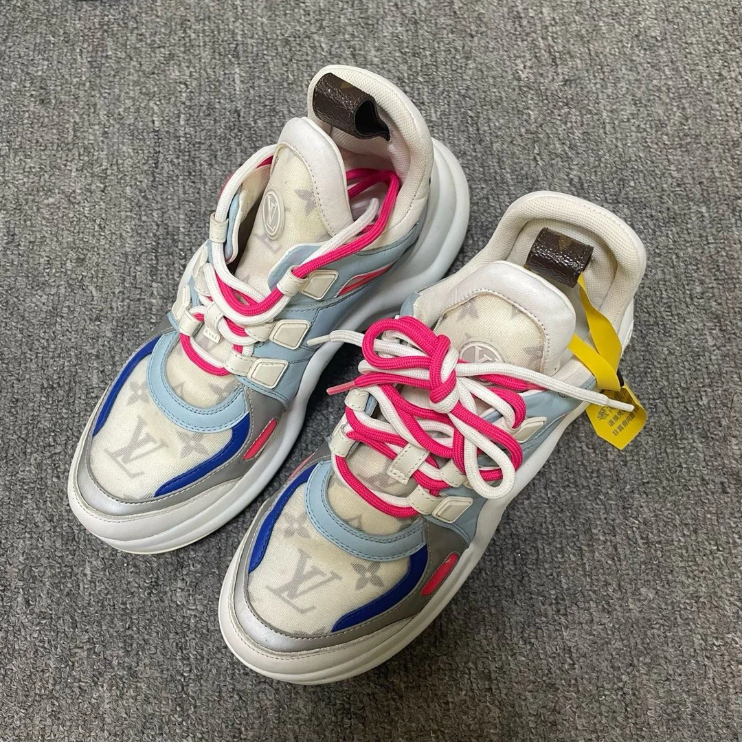 95新 LouisVuitton/路易威登 Archlight 低帮运动休闲鞋37码/8033