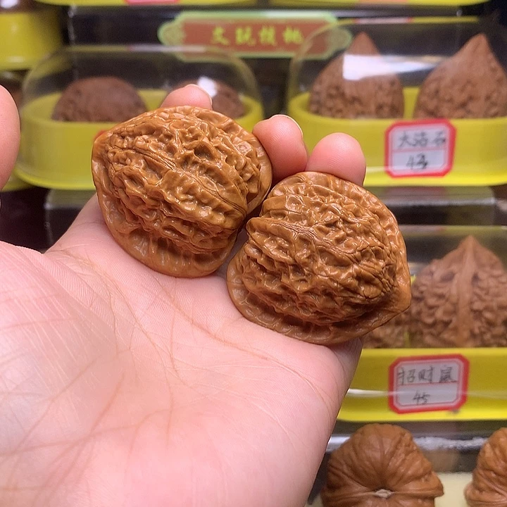 把件文玩核桃鼓****雀金牛