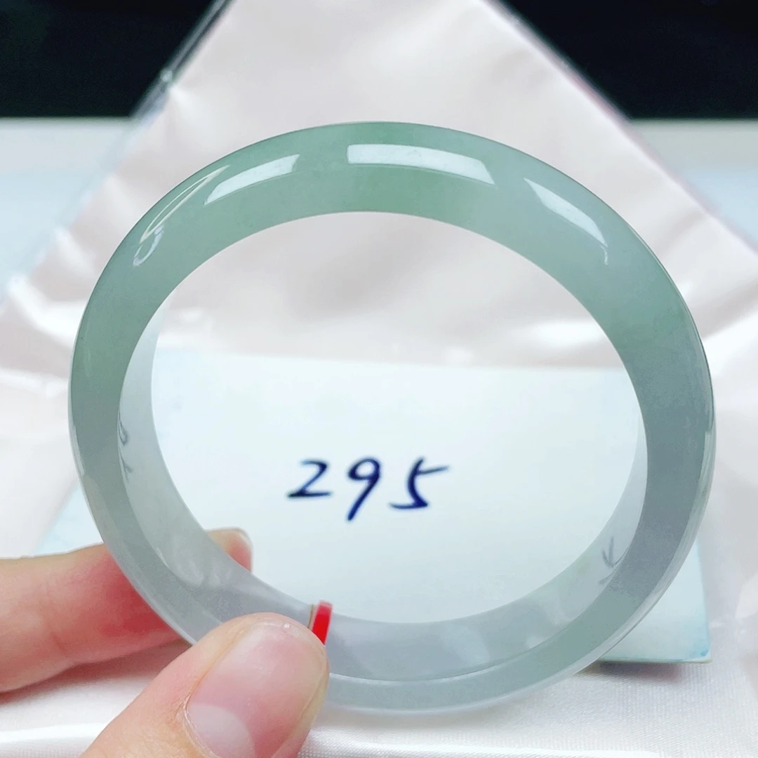 翡翠未镶嵌手镯（圆镯）正圈52.7