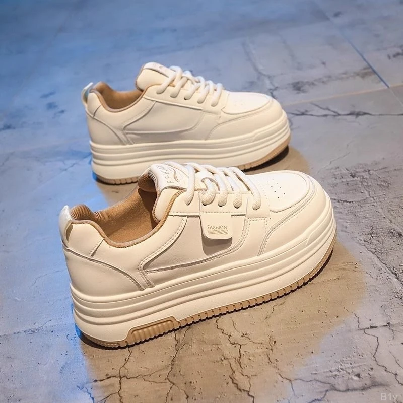 小白鞋女2025春季新款百搭韩版学生运动休闲板鞋A31