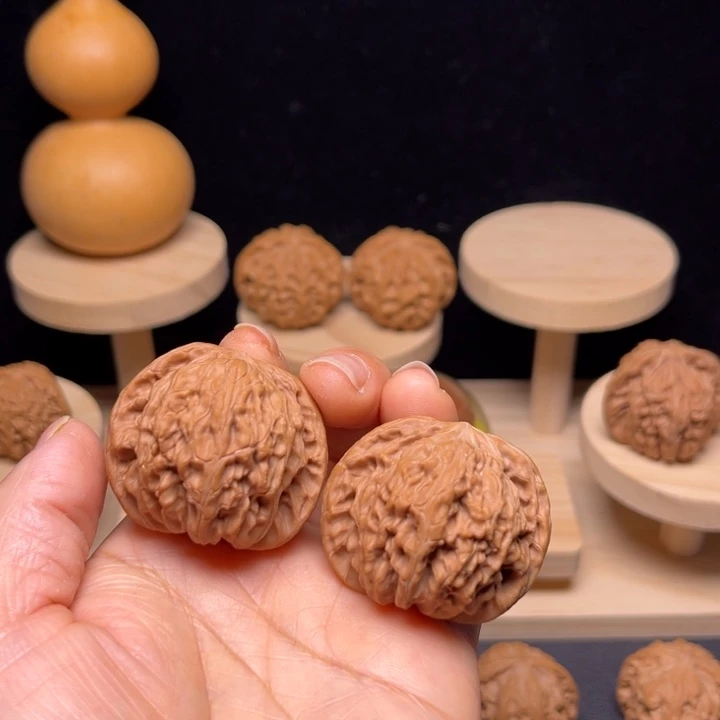 文玩核桃吊坠40山地磨盘