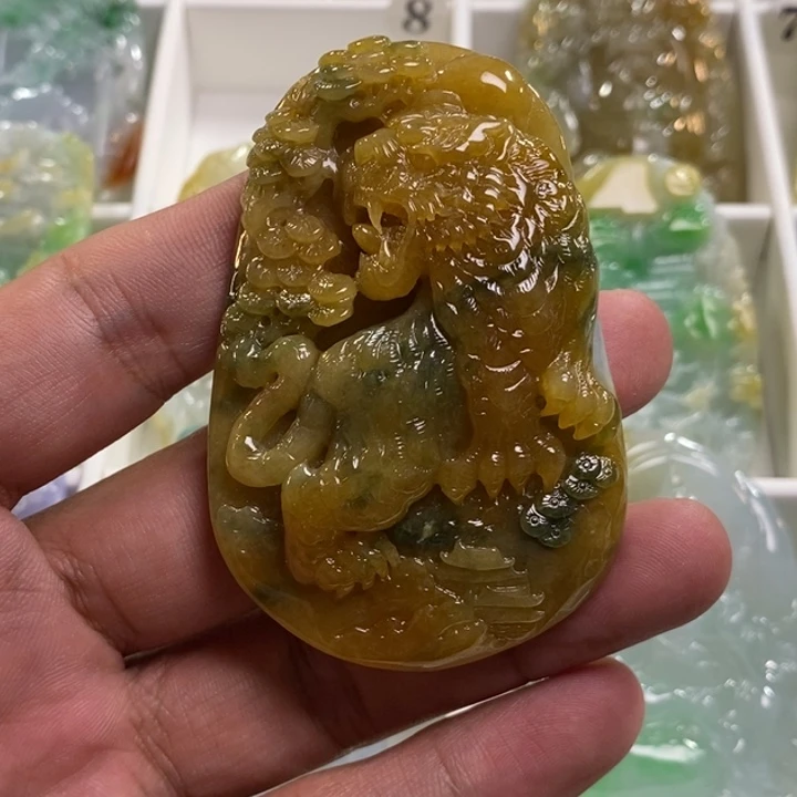 颈饰未镶嵌翡翠8*虎