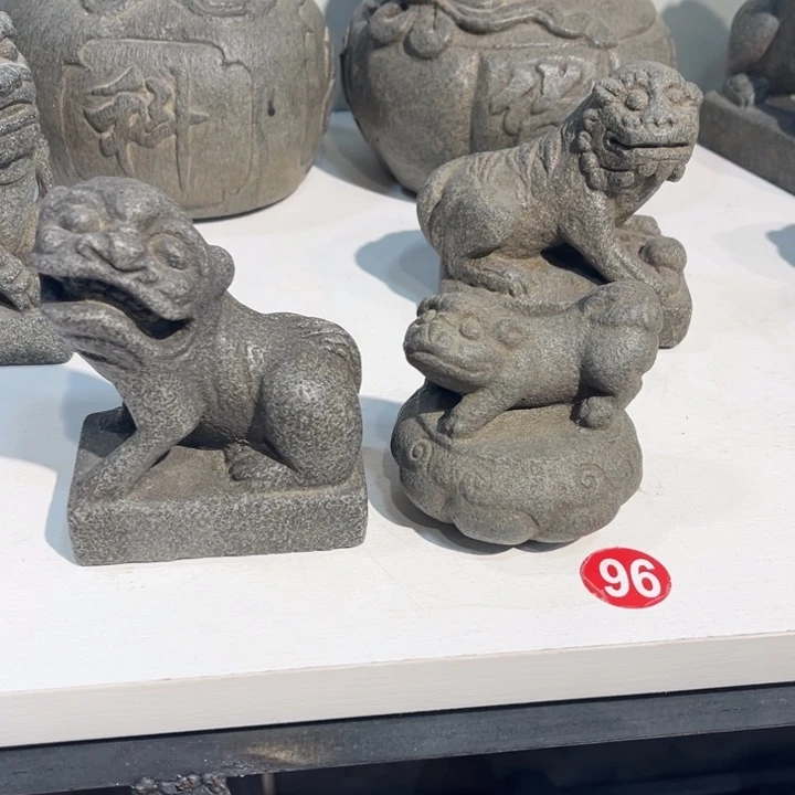 简***哥石材青石绿豆青狮子2只