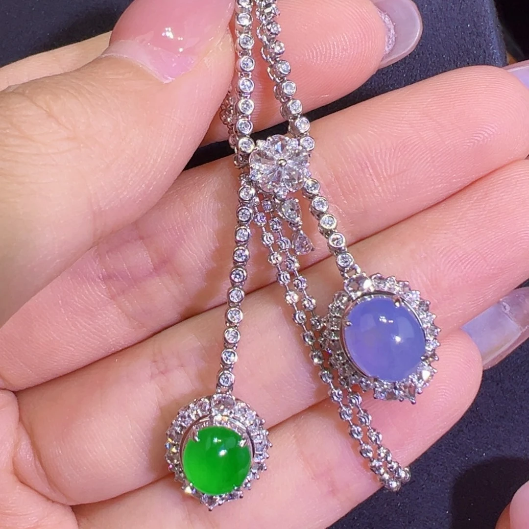 翡翠18K金镶嵌颈饰蛋面