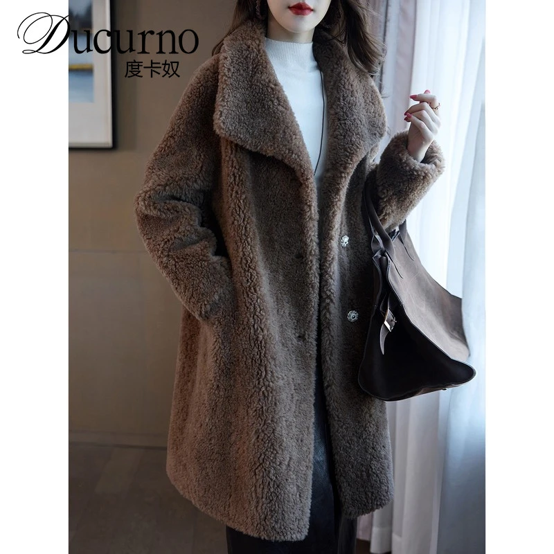 羊毛羔时尚中长款大衣2025秋冬新款羊剪绒一体保暖外套洋气百搭