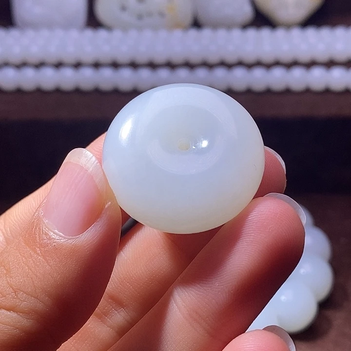 和田玉未镶嵌吊坠(不含链)