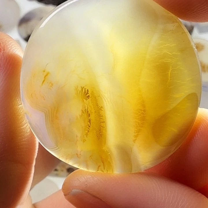 玛瑙/玉髓未镶嵌珠宝半成品