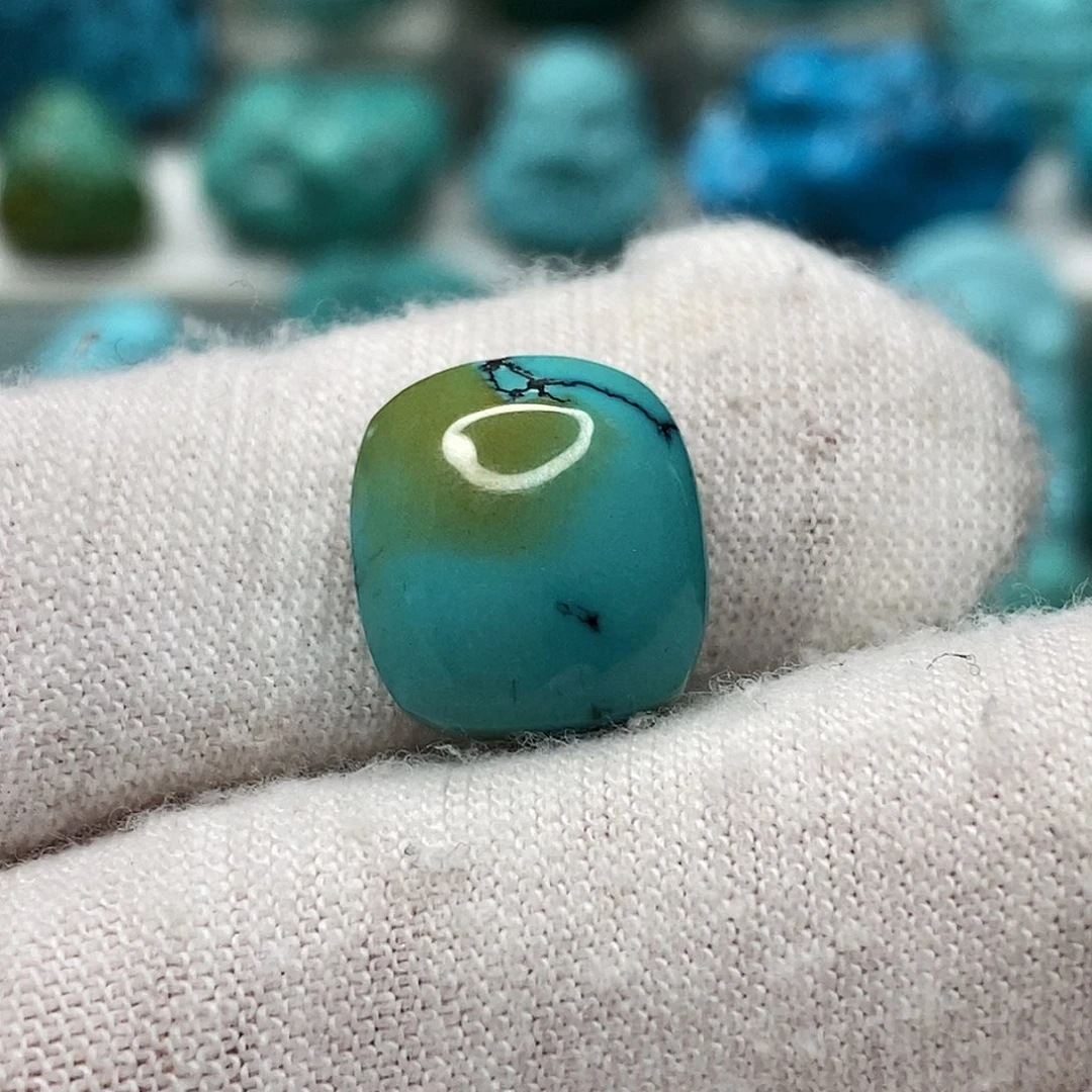 绿松石未镶嵌天然原矿 地大质检