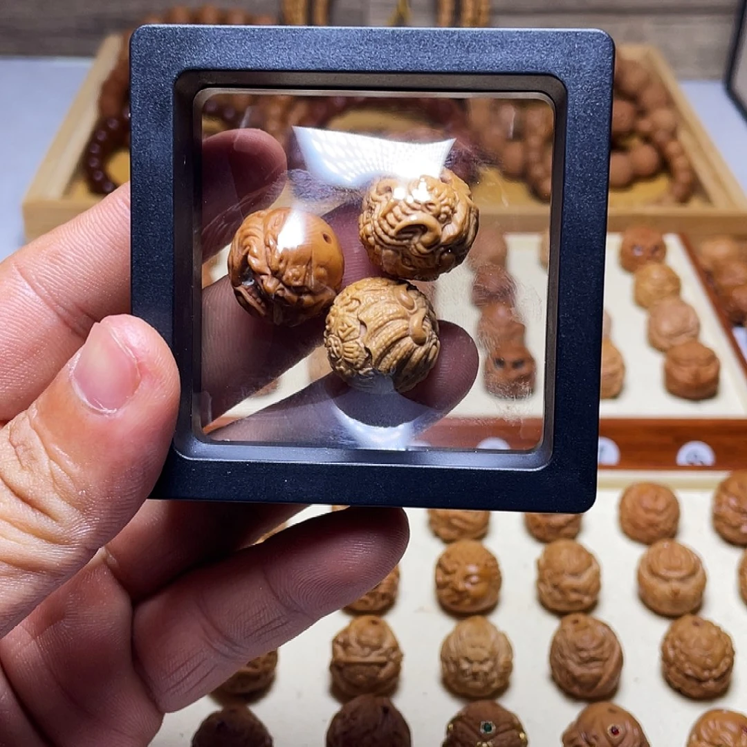 t***）吊坠猴头核桃18左右猴头核桃雕刻