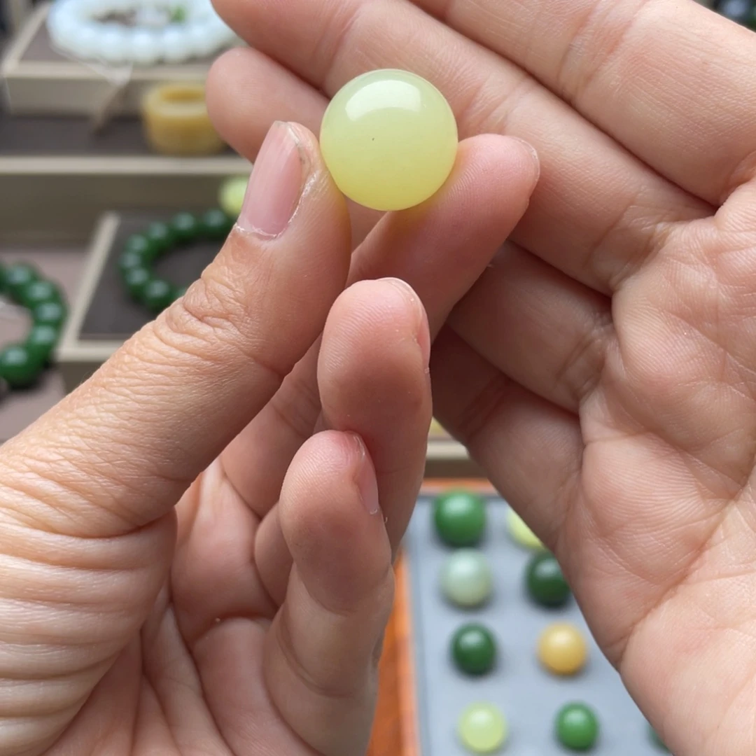 和田玉未镶嵌手链16黄口微包容