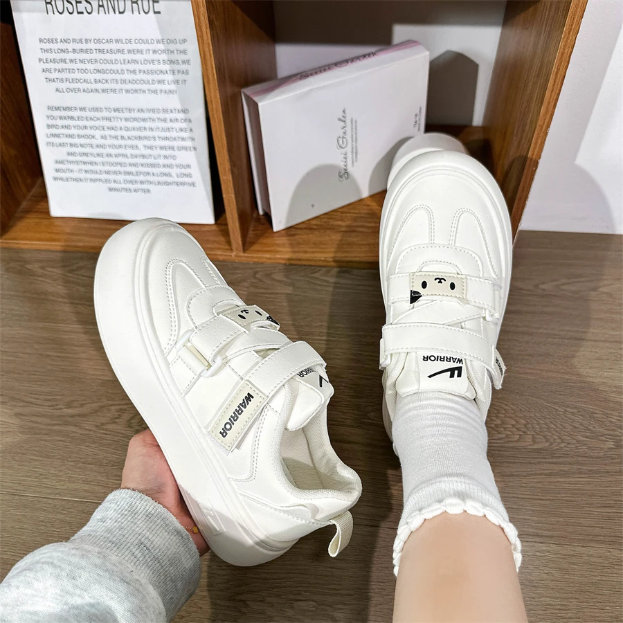 回力卡通魔术贴小白鞋女鞋2026新款秋季百搭运动休闲鞋学生板鞋女