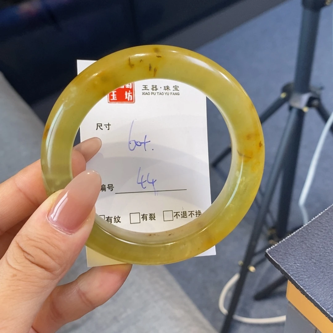 蛇纹石玉未镶嵌岫玉