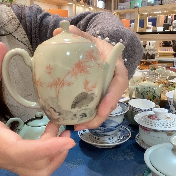 汝窑瓷器茶壶瓷器