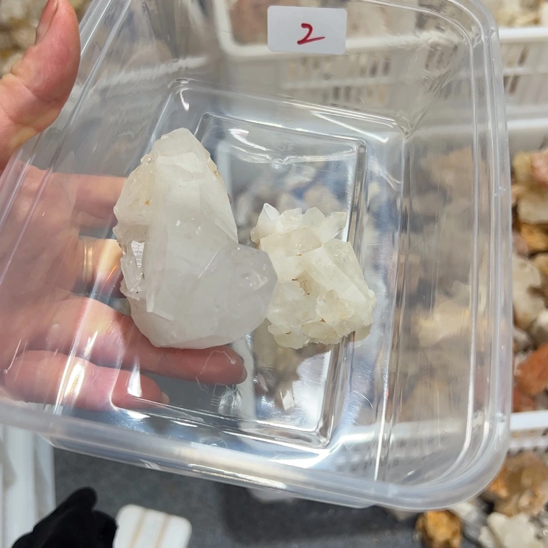 闪****未镶嵌珠宝半成品水晶