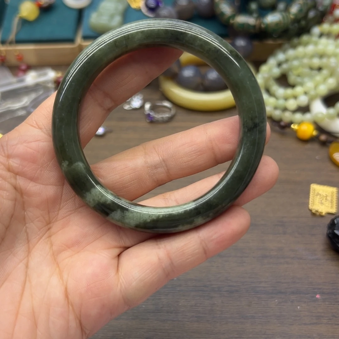 和田玉未镶嵌手镯58.4圈围1621