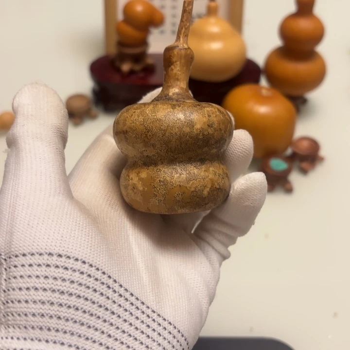 七***间天然手捻老皮葫芦
