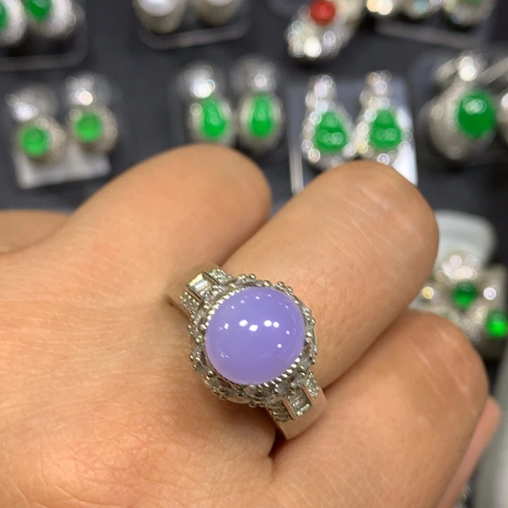 翡翠戒指未镶嵌买断不退