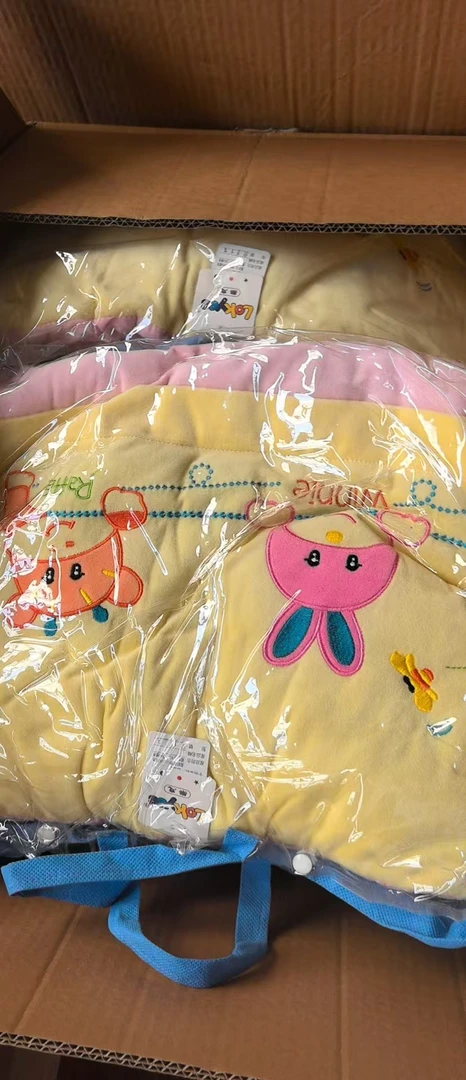 《大熊》婴儿被子枕头两件套