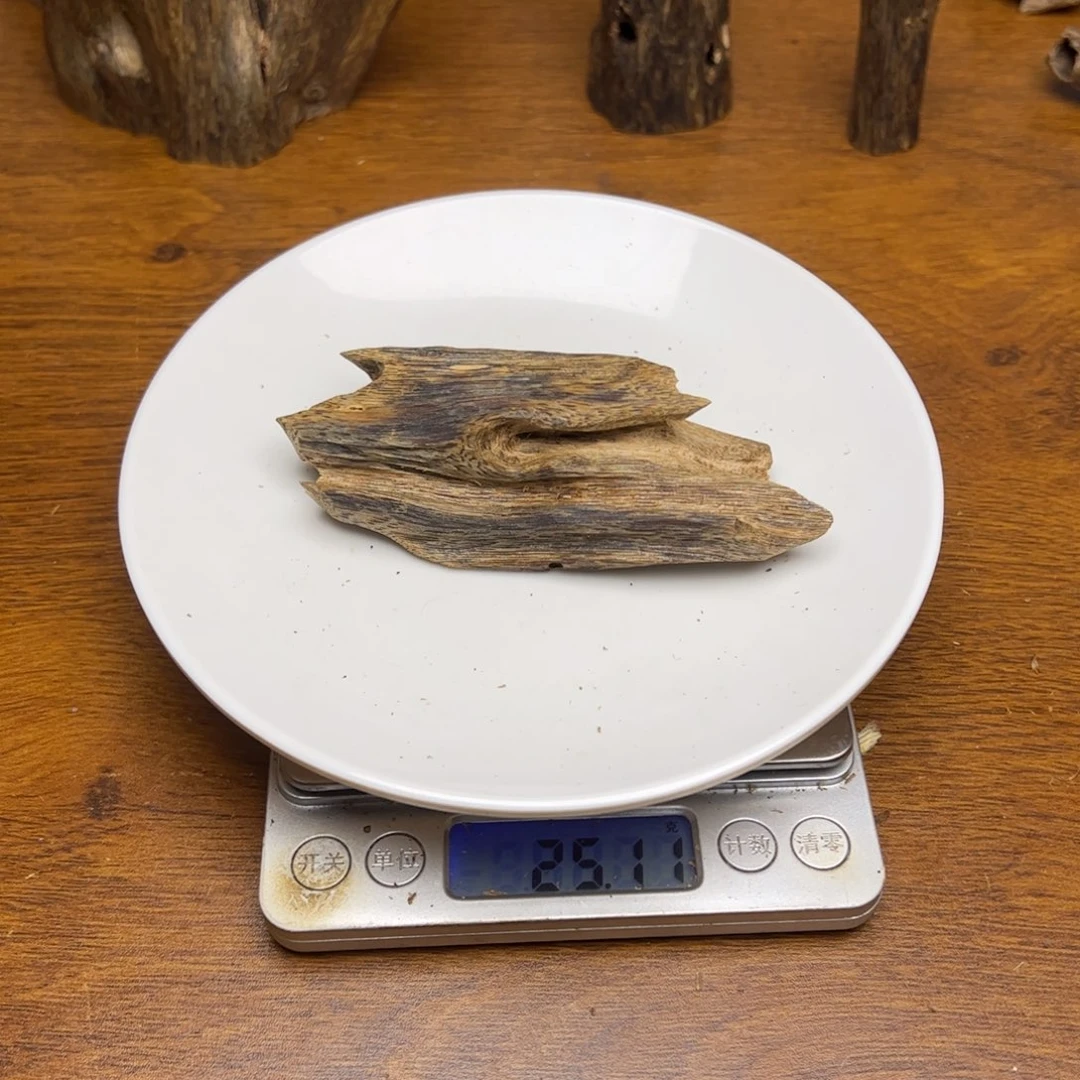 沉香碎屑沉香乌身25克