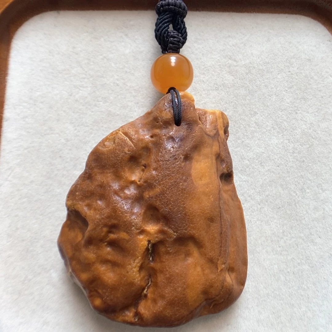 蜜蜡未镶嵌颈饰蜜蜡