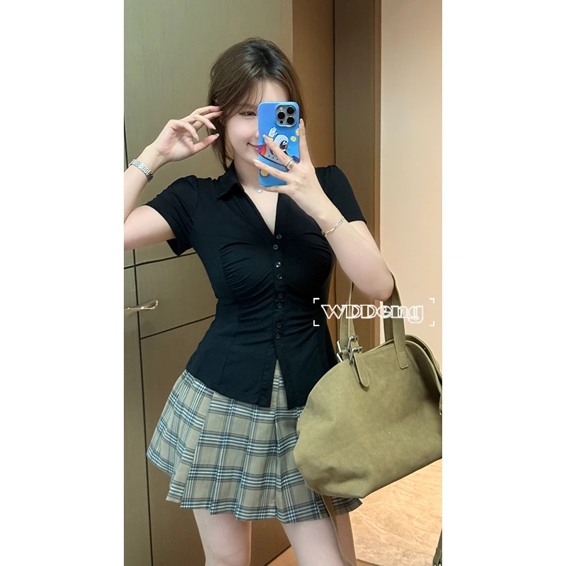 王等等【艺术学姐】夏季定制款V领纯色修身显瘦短袖上衣U225Y07927