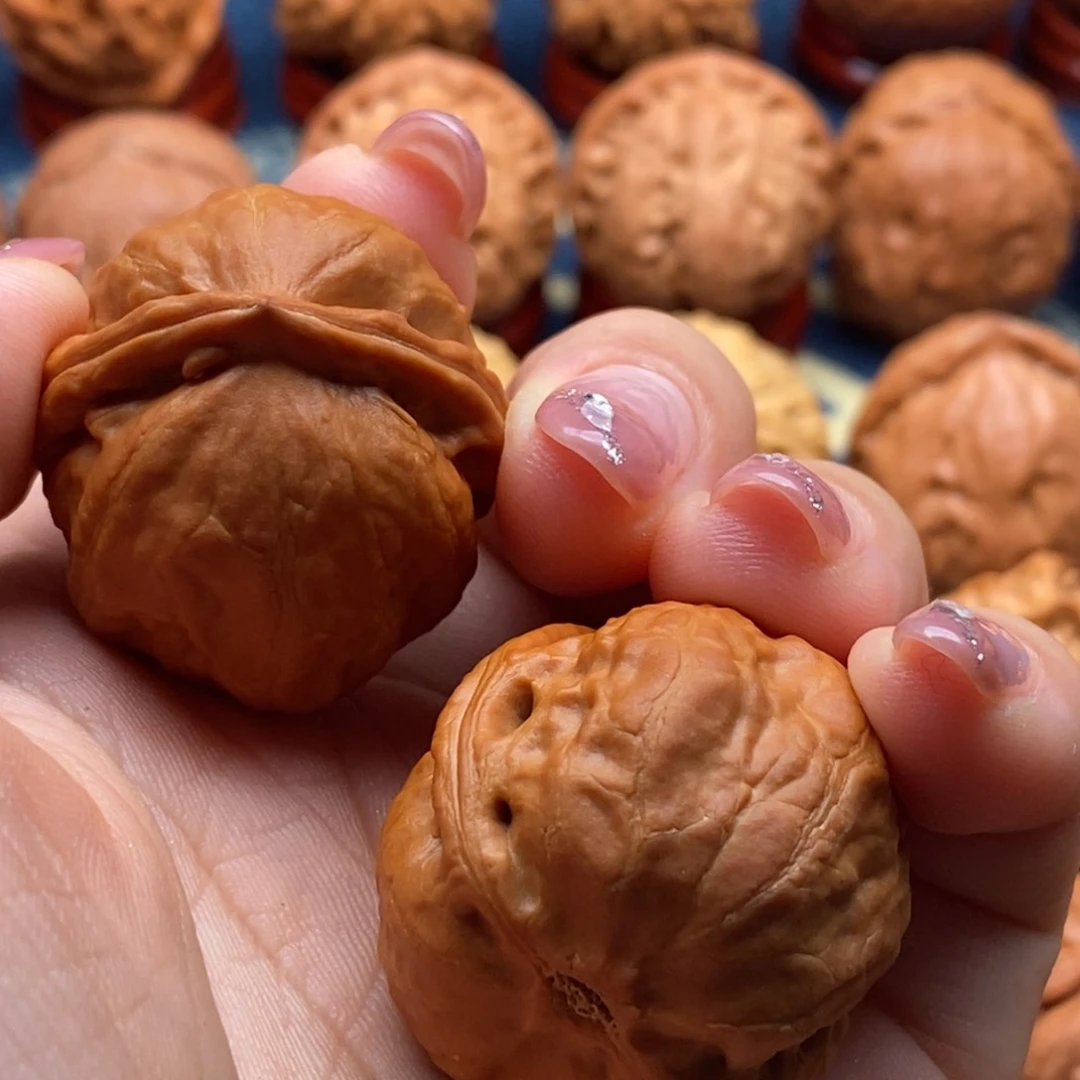 文玩核桃把件山****，精品手捻