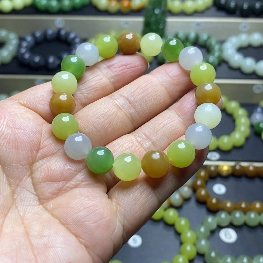 和田玉未镶嵌手串