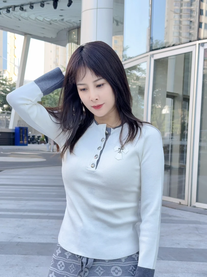 B184 白色2025年秋冬新款时尚百搭休闲女装长袖