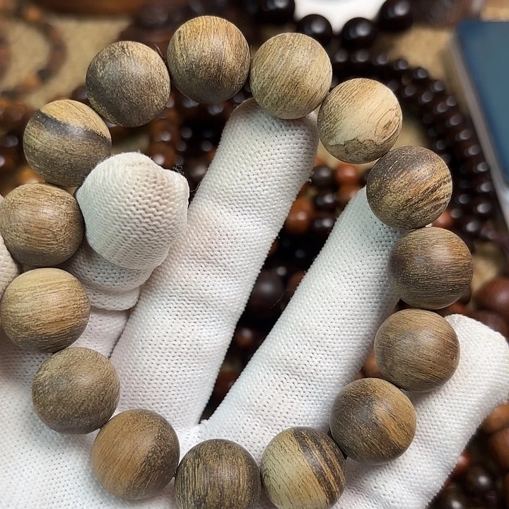 其他贡木巴布亚新几内亚1.5