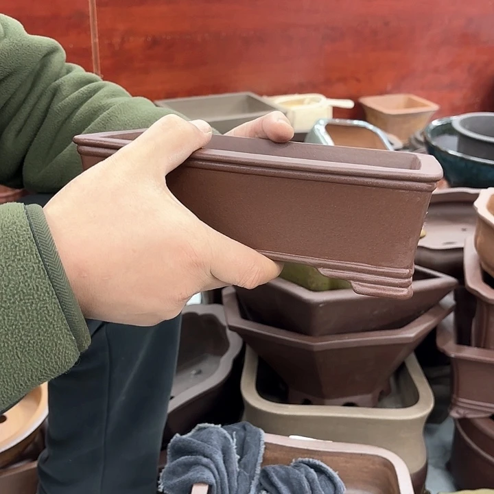 紫砂花盆紫砂的颜色很好看呀